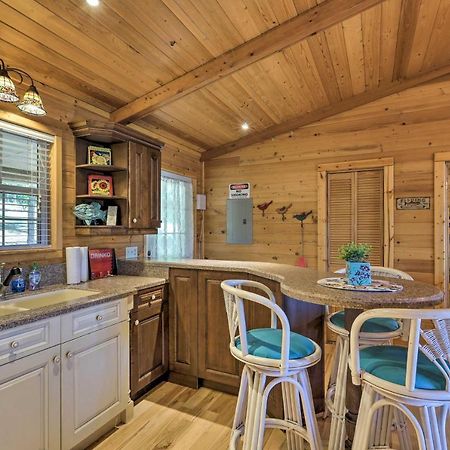 House With Dock And Slide Situated On Lake Sinclair! Sparta Esterno foto