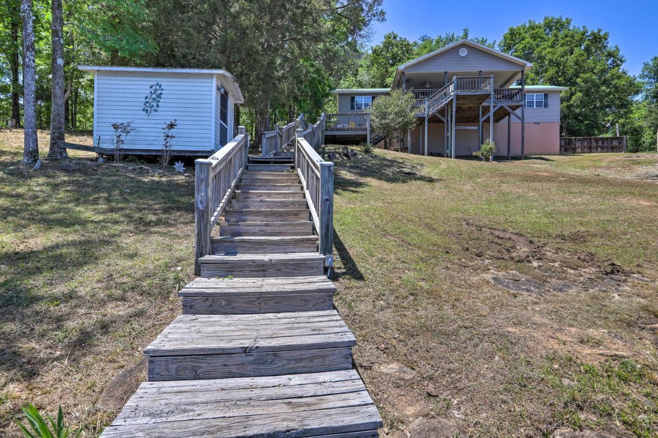House With Dock And Slide Situated On Lake Sinclair! Sparta Esterno foto