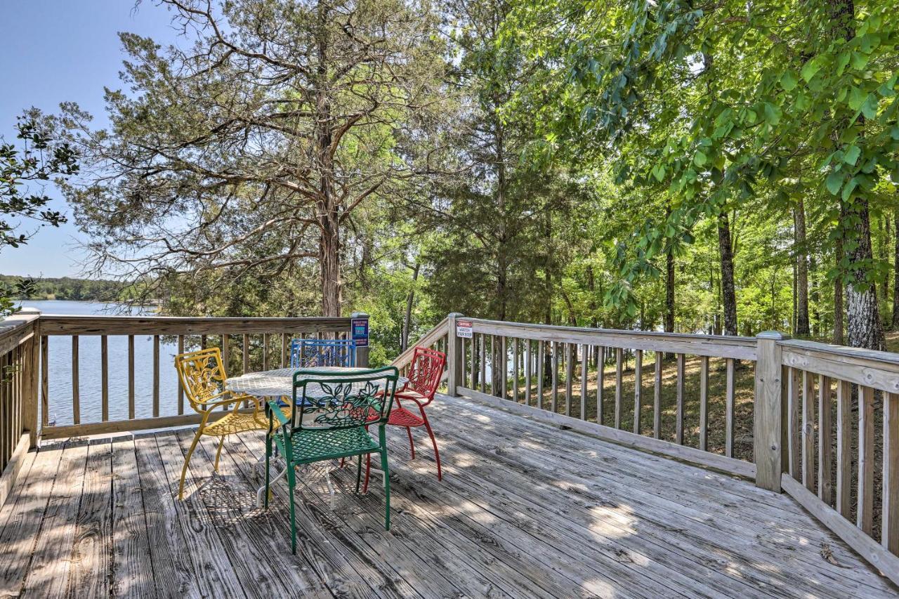 House With Dock And Slide Situated On Lake Sinclair! Sparta Esterno foto