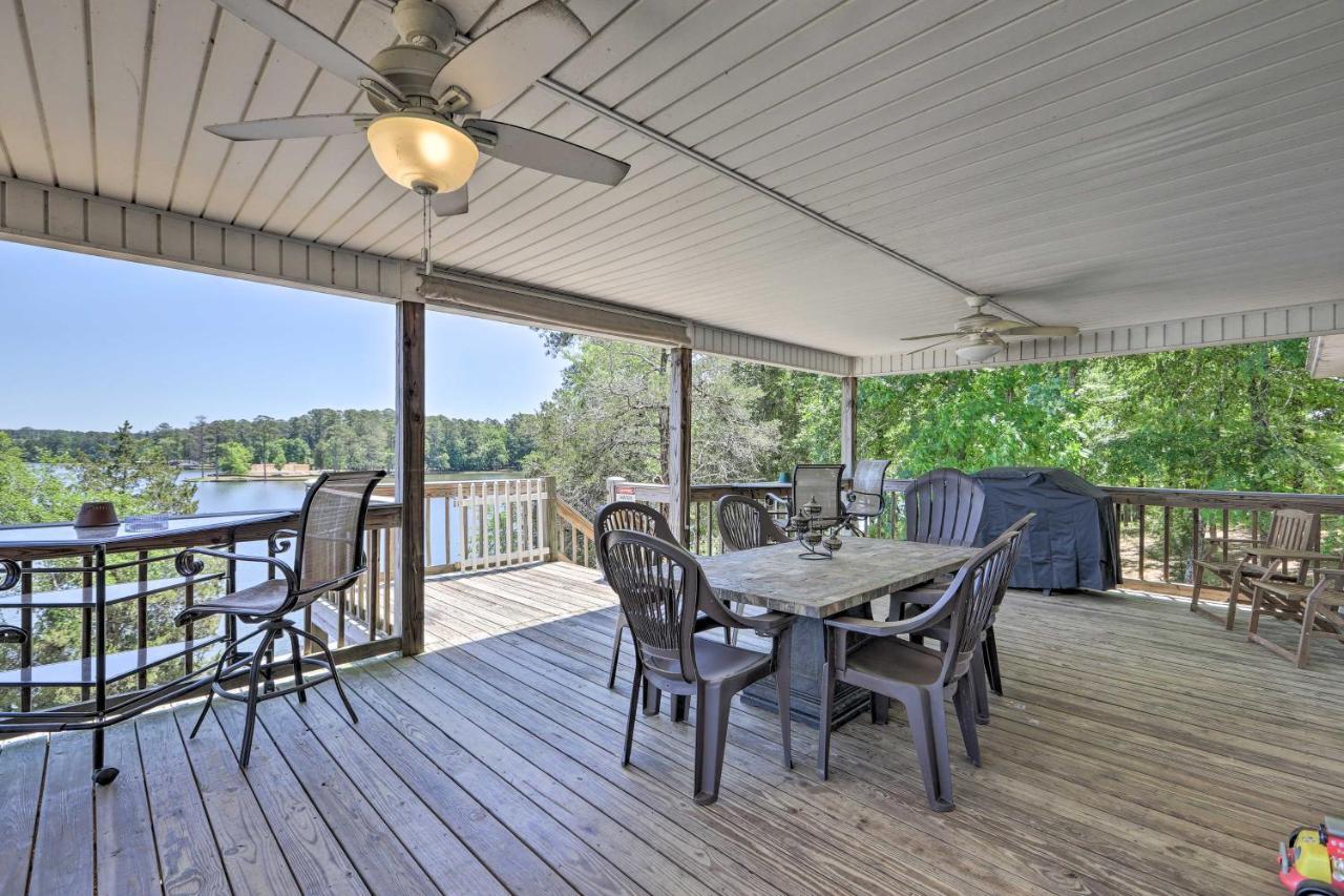 House With Dock And Slide Situated On Lake Sinclair! Sparta Esterno foto