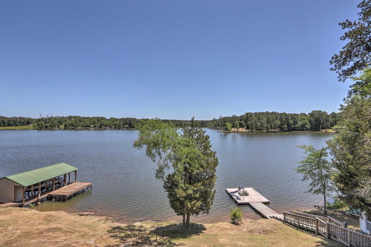 House With Dock And Slide Situated On Lake Sinclair! Sparta Esterno foto